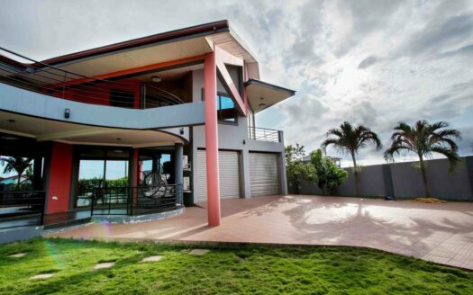 4 Bedroom Executive House for Sale in Devtraco Courts, Community 25
