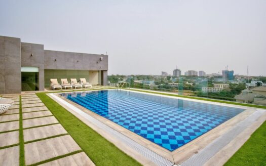 3 Bedroom Apartment For Rent in Ridge
